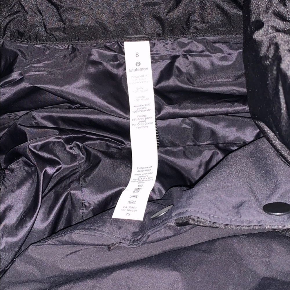 FLASH SALE! NWT - lululemon Chill Days Vest - Picture 4 of 5